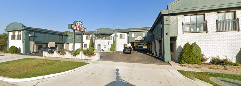 Relax Inn (King Motel, Light Tower Motel) - 2023 Street View (newer photo)